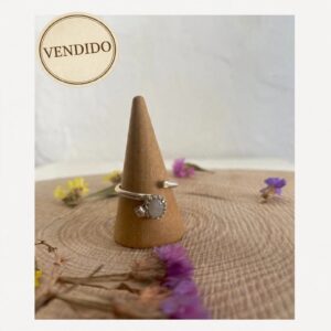 Anillo de plata ecológica 925 y labradorita blanca