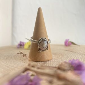 Anillo de plata ecológica 925 y ópalo mexicano.